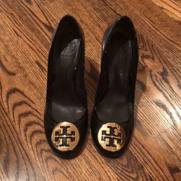 Tory Burch logo Patent leather heels size 8 - Picture 2 of 13